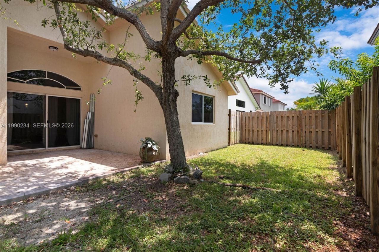 9264 SW 209th Ter, Cutler Bay, FL 33189 Photo