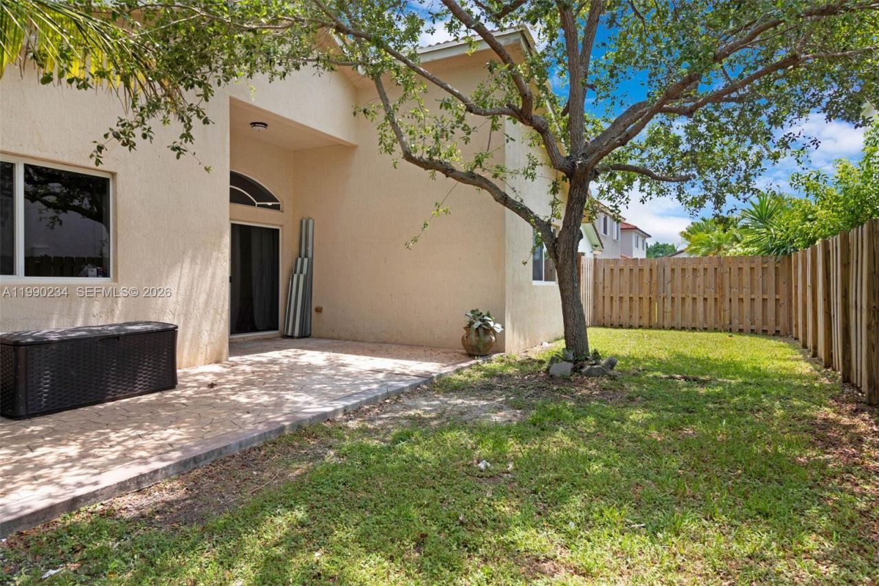 9264 SW 209th Ter, Cutler Bay, FL 33189 Photo