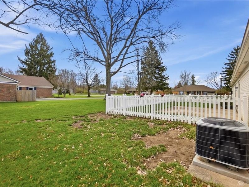 6920 Eastpoint Court, Washington Township, OH 45459 Photo 36