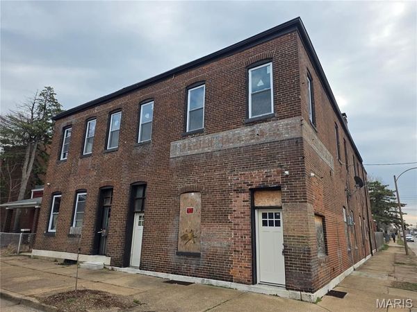 7726 Minnesota Avenue , St Louis, MO 63111