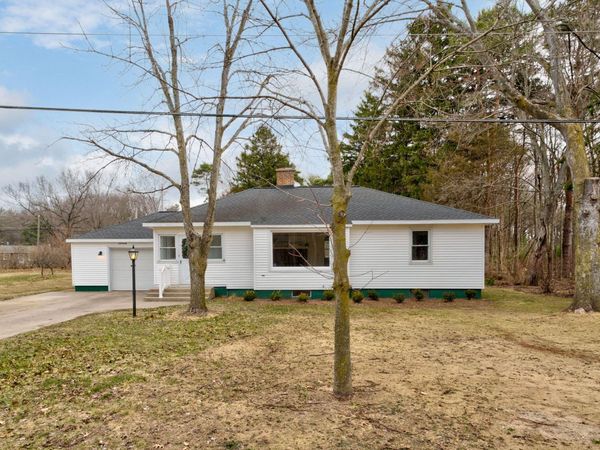 15769 Mercury Drive, Grand Haven, MI 49417