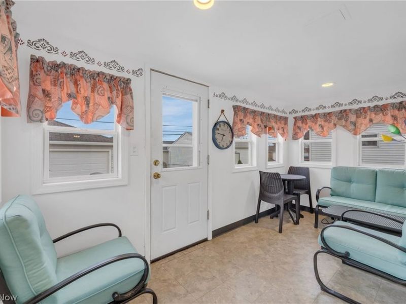 912 Dawnwood Drive, Parma, OH 44134 Photo 24