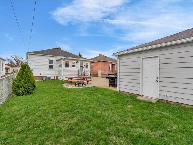 912 Dawnwood Drive, Parma, OH 44134 Photo 27