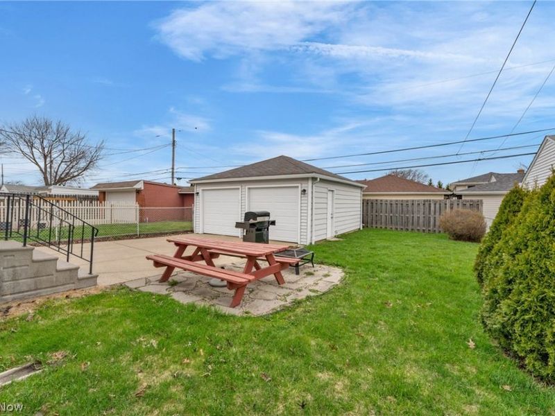 912 Dawnwood Drive, Parma, OH 44134 Photo 28