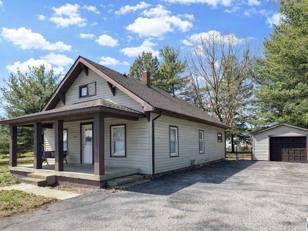 2939 S 13th Street, Terre Haute, IN 47802