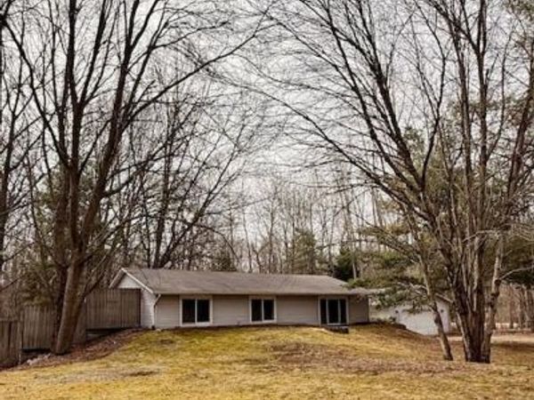 510 E Golden Pond Road, Lincoln Twp, MI 48642
