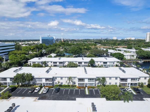 6299 Bay Club Drive, Unit 4, Fort Lauderdale, FL 33308