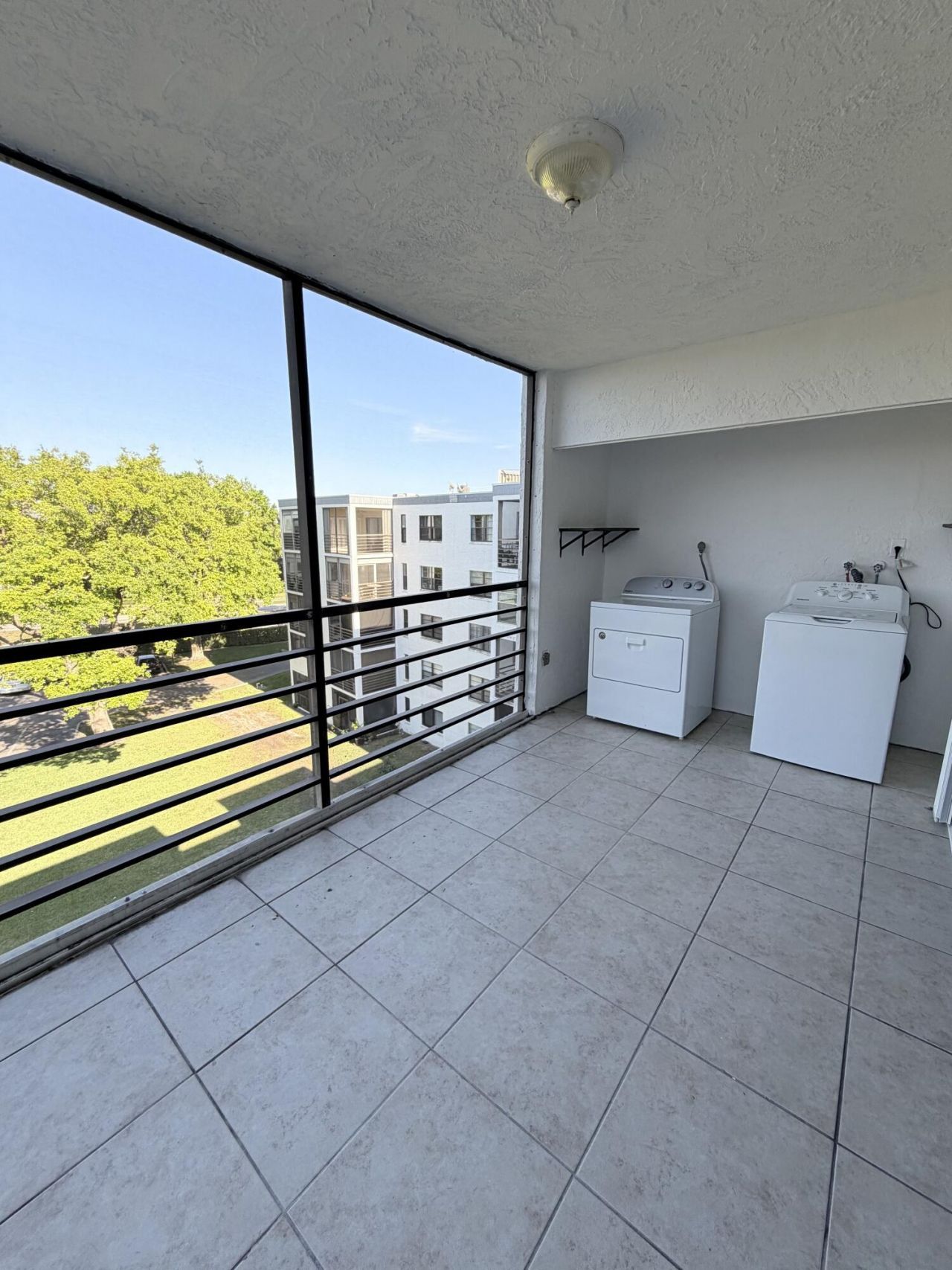 9235 SW 8th Street, Unit 512, Boca Raton, FL 33428 Photo