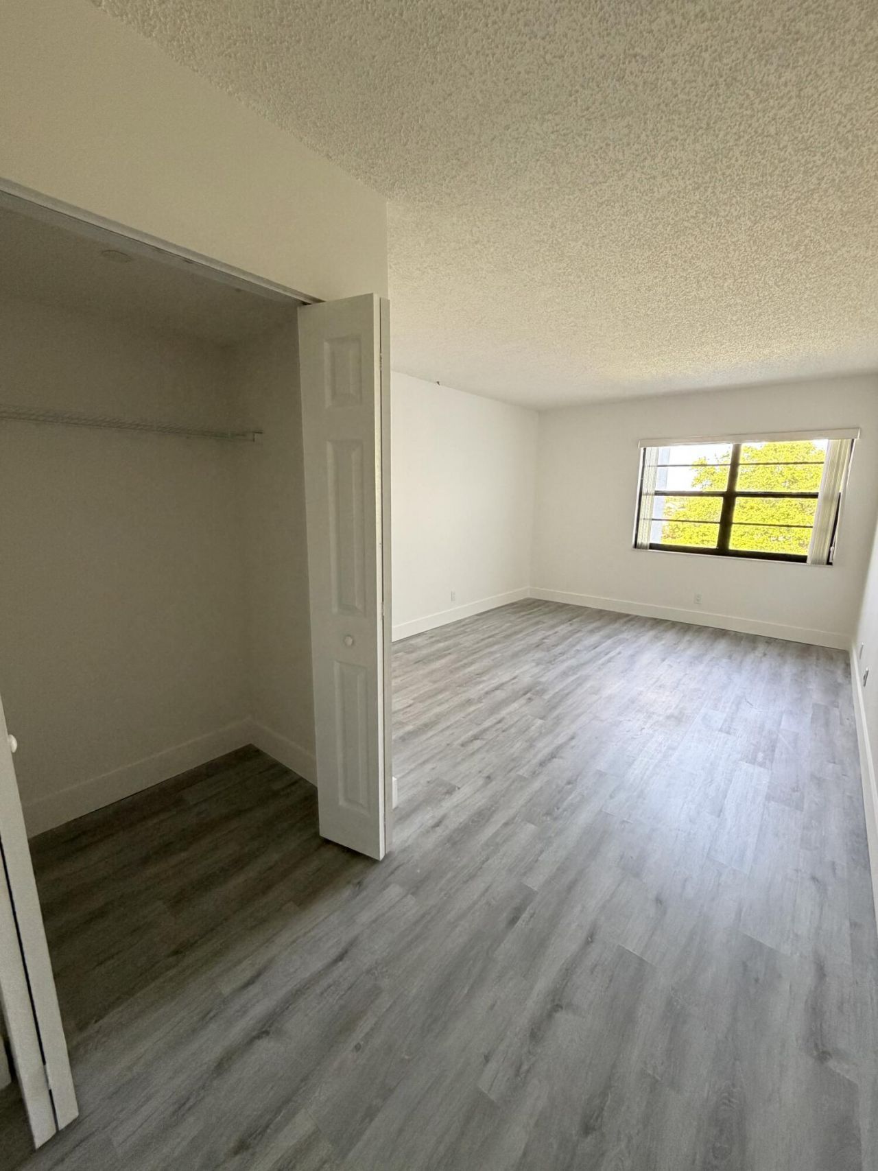 9235 SW 8th Street, Unit 512, Boca Raton, FL 33428 Photo