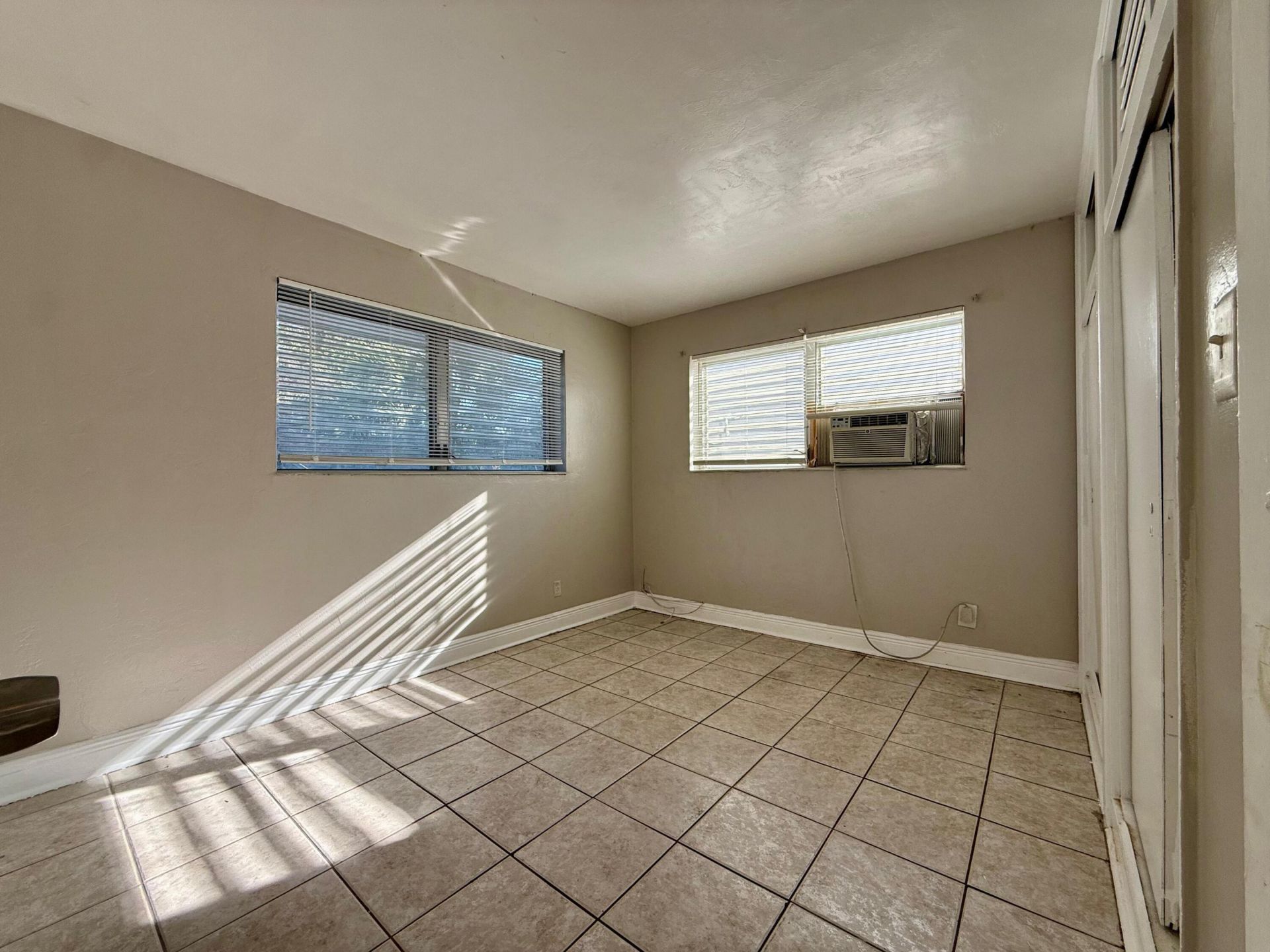 1241 W River Drive, Unit 4, Margate, FL 33063 Photo