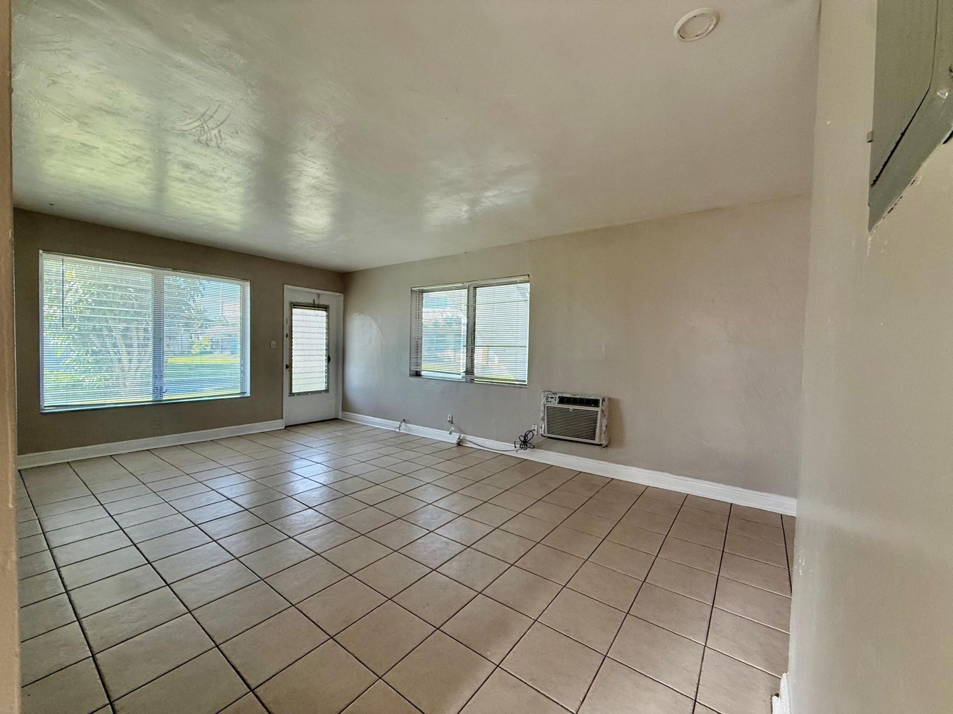 1241 W River Drive, Unit 4, Margate, FL 33063 Photo
