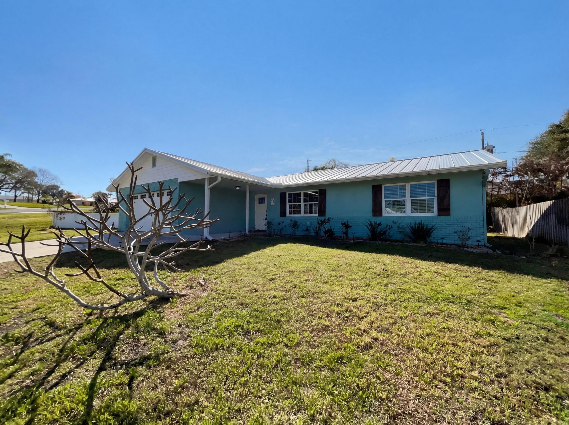 1930 NE 23rd Terrace, Jensen Beach, FL 34957 Photo