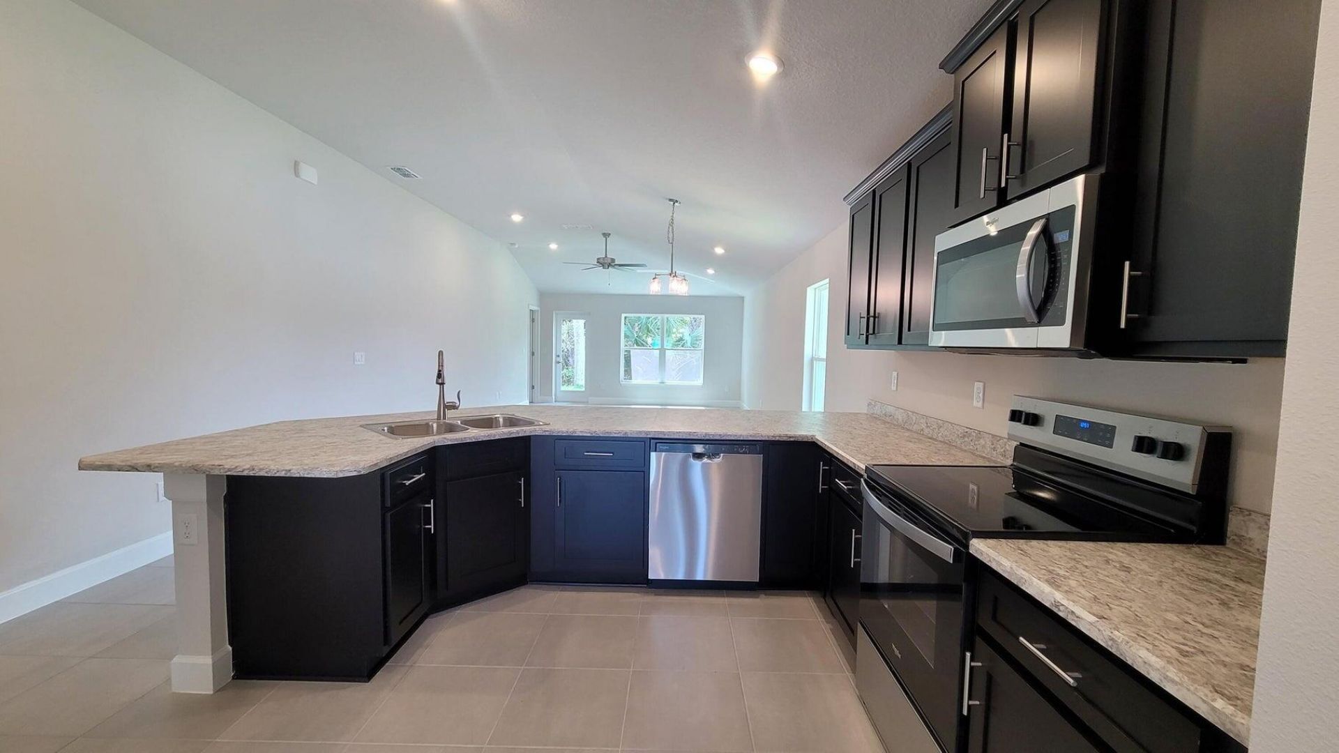 8802 Waterstone Boulevard, Fort Pierce, FL 34951 Photo