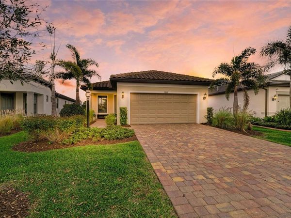 7013 HANOVER COURT , LAKEWOOD RANCH, FL 34202
