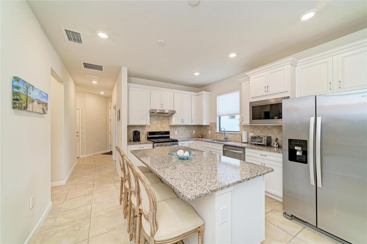 7013 Hanover Court, Lakewood Ranch, FL 34202 Photo