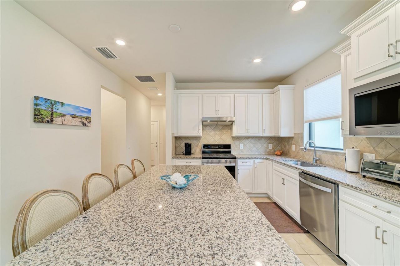 7013 Hanover Court, Lakewood Ranch, FL 34202 Photo