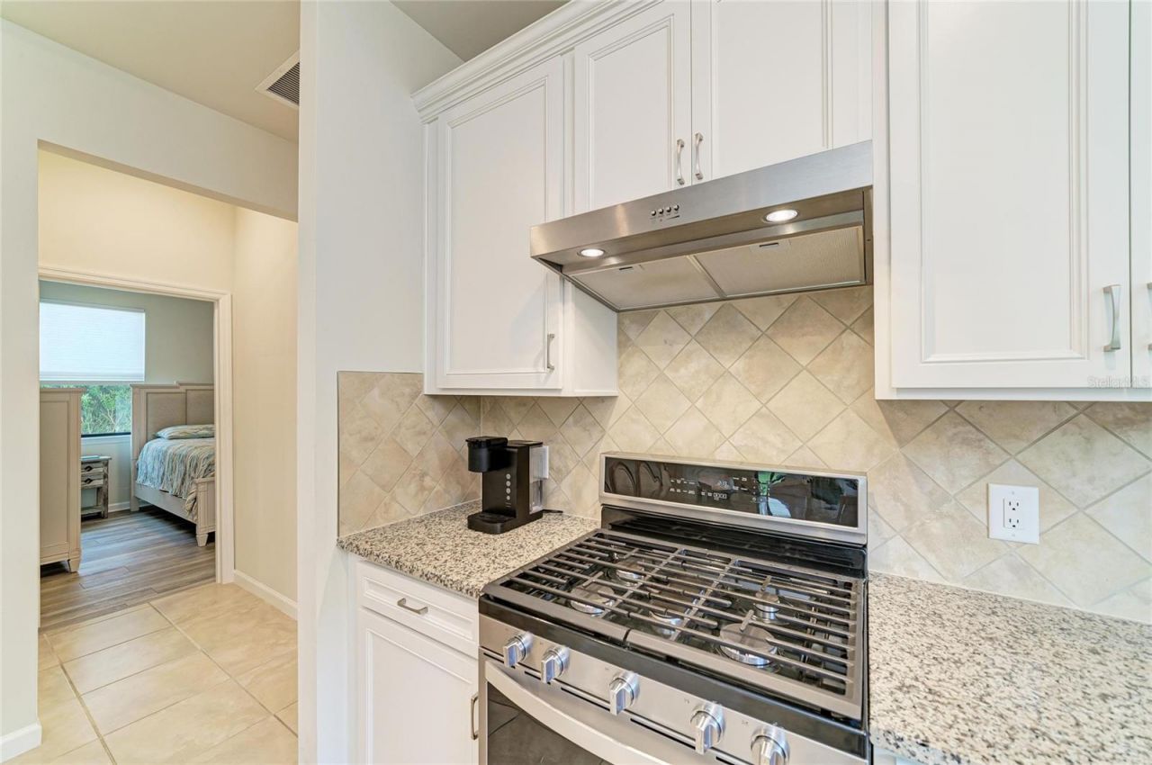 7013 Hanover Court, Lakewood Ranch, FL 34202 Photo