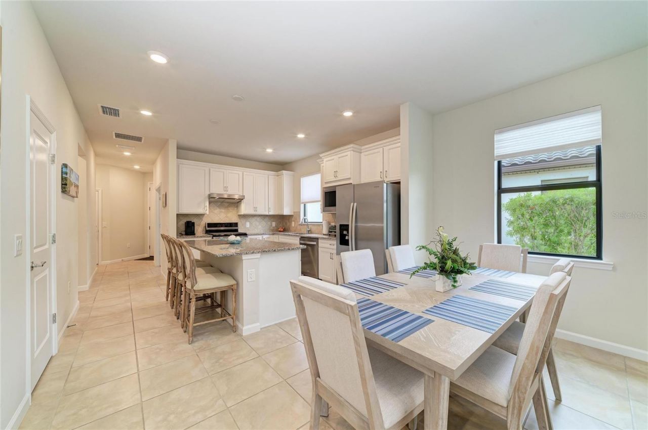 7013 Hanover Court, Lakewood Ranch, FL 34202 Photo