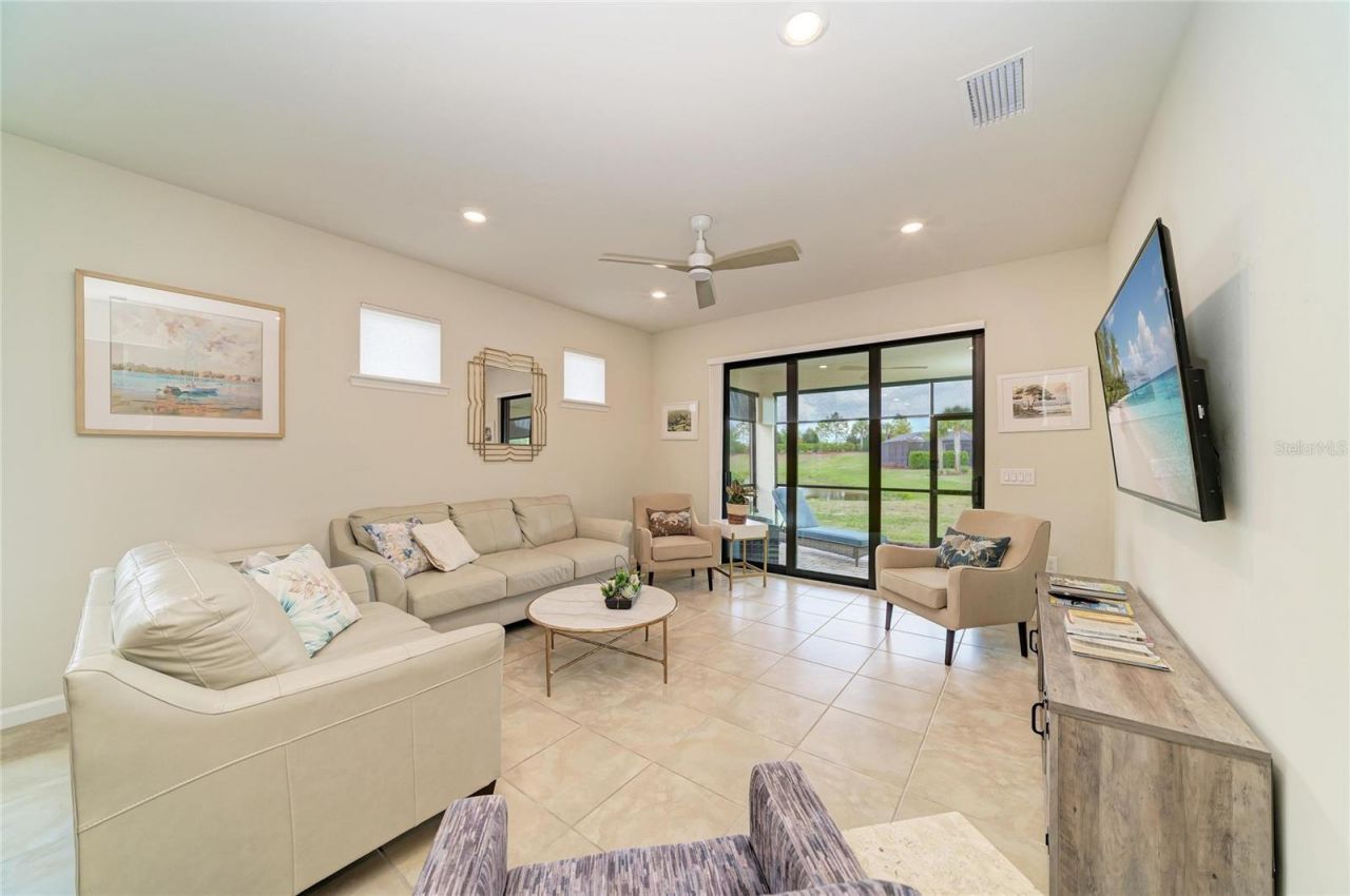 7013 Hanover Court, Lakewood Ranch, FL 34202 Photo