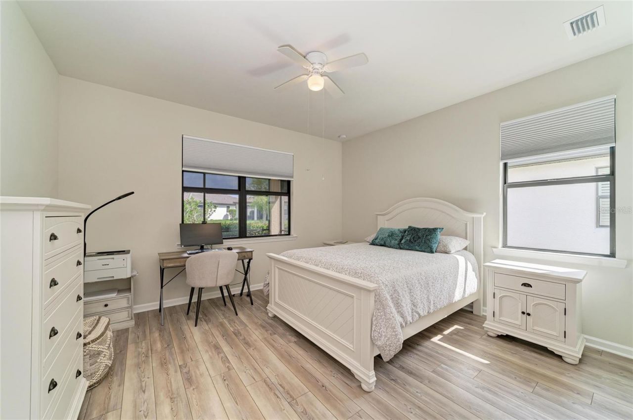 7013 Hanover Court, Lakewood Ranch, FL 34202 Photo