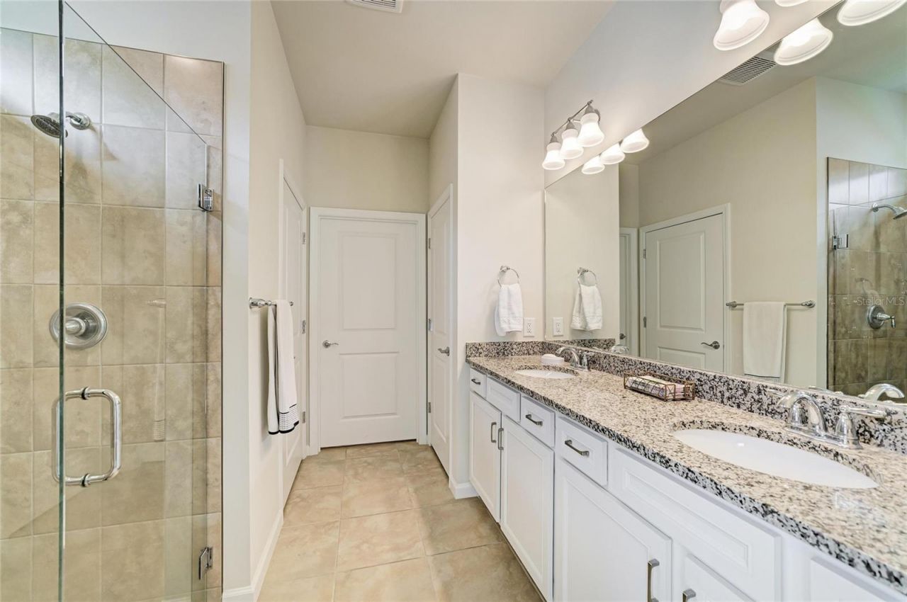 7013 Hanover Court, Lakewood Ranch, FL 34202 Photo