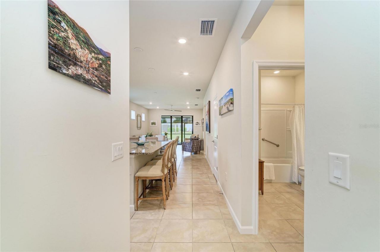 7013 Hanover Court , Lakewood Ranch, FL 34202 Photo