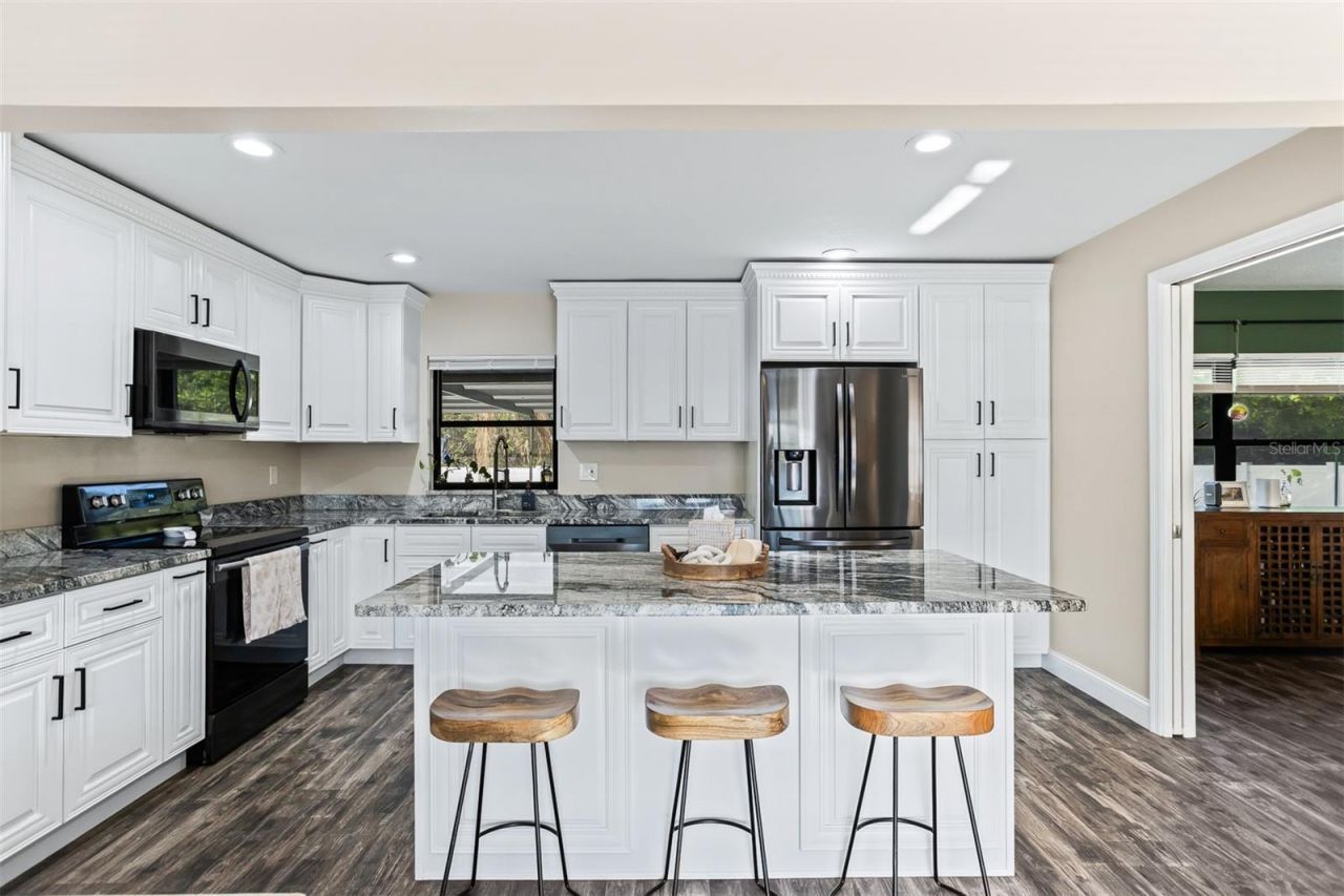 2700 49th Street N, Saint Petersburg, FL 33710 Photo