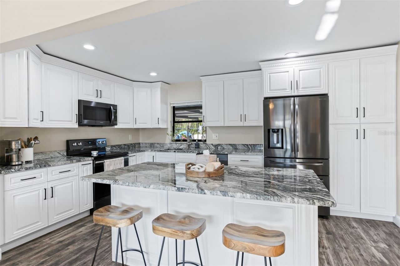 2700 49th Street N, Saint Petersburg, FL 33710 Photo