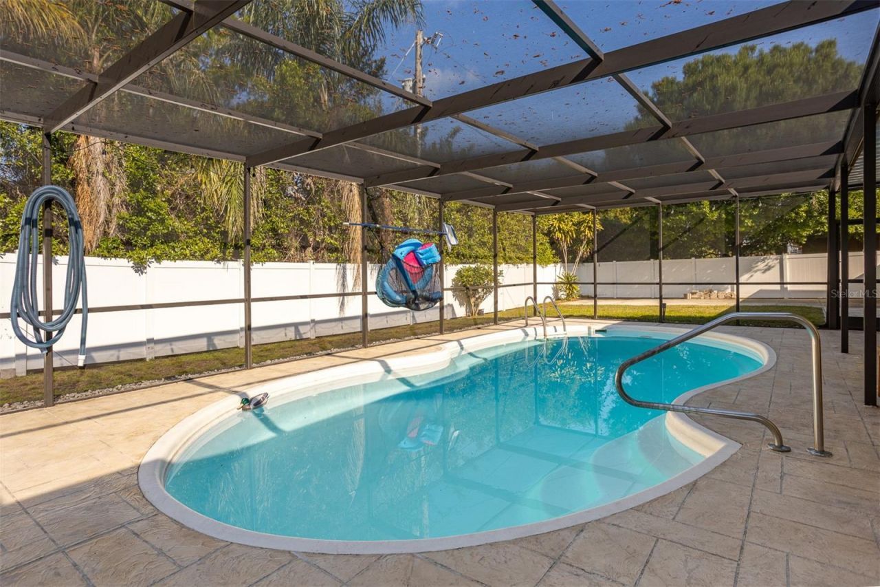 2700 49th Street N, Saint Petersburg, FL 33710 Photo