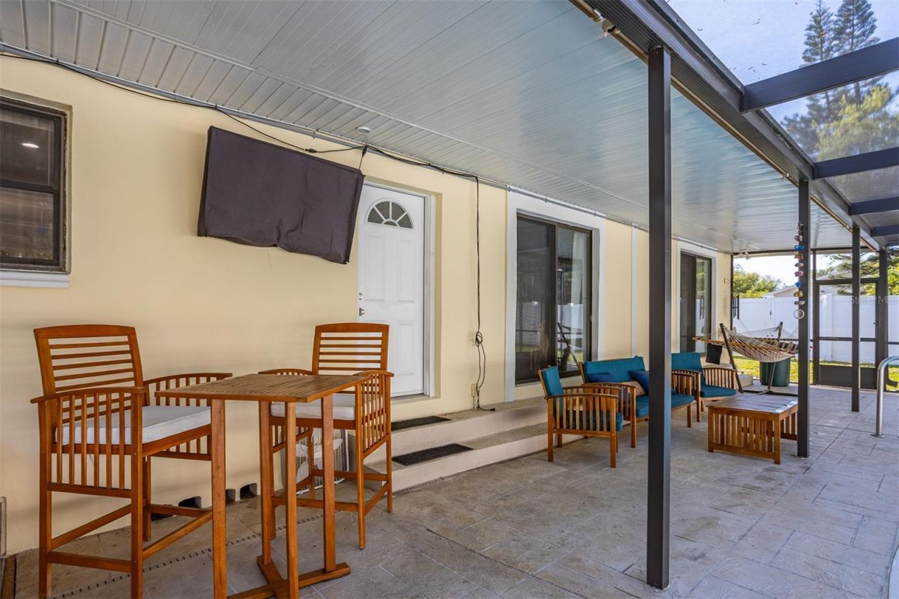 2700 49th Street N, Saint Petersburg, FL 33710 Photo