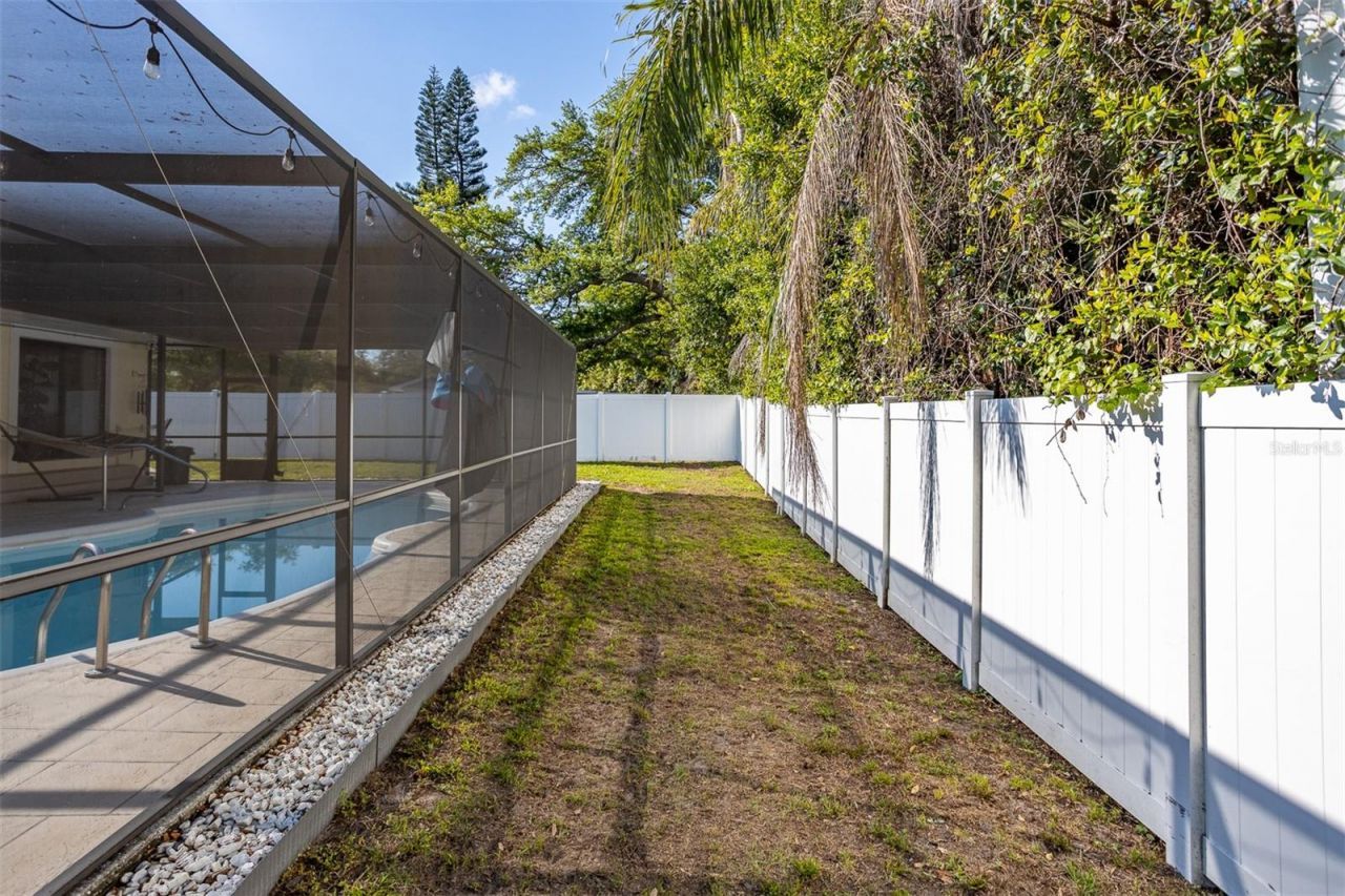 2700 49th Street N, Saint Petersburg, FL 33710 Photo