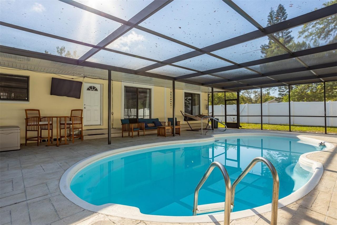 2700 49th Street N, Saint Petersburg, FL 33710 Photo