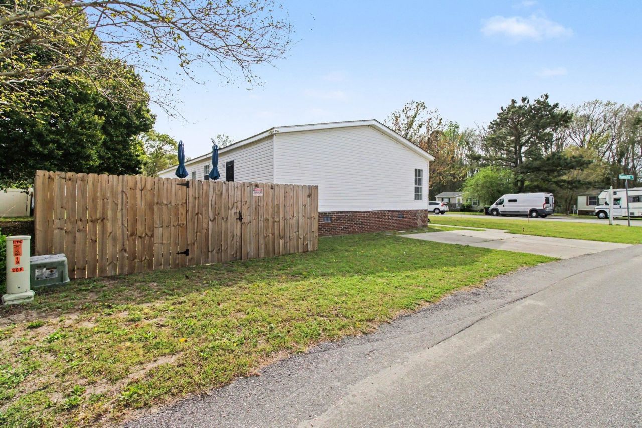 464 Waccamaw Pines Dr. Photo 27