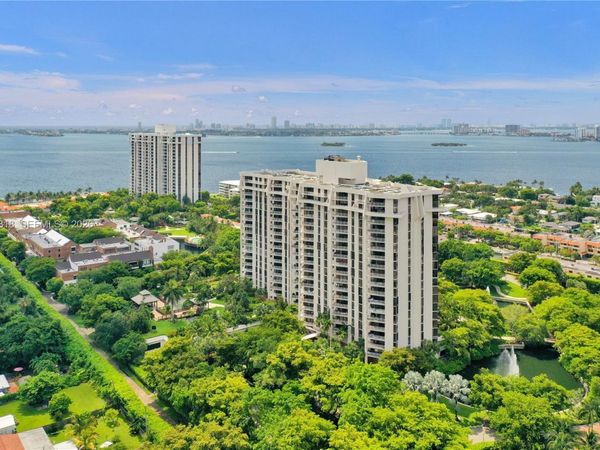 1000 Quayside Ter, Unit 1101, Miami, FL 33138