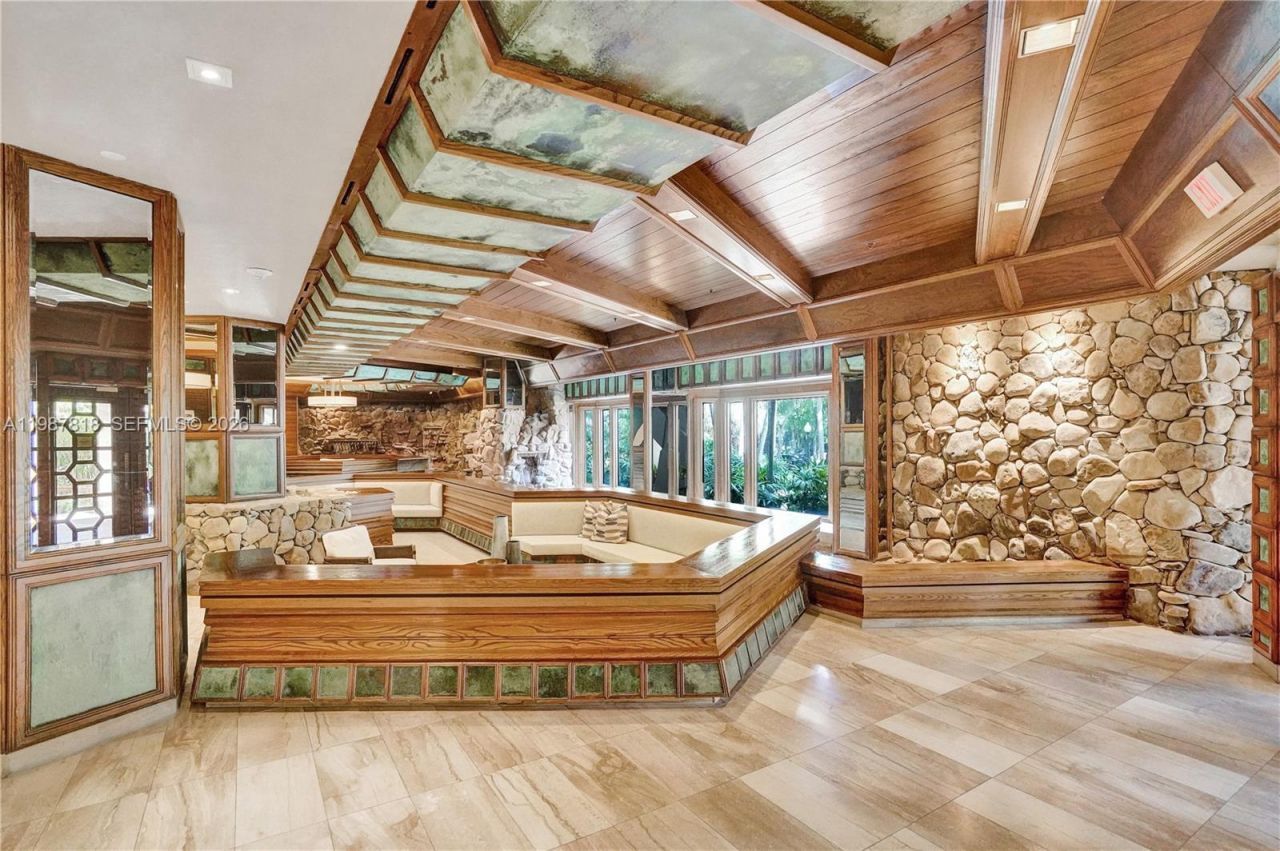 1000 Quayside Ter , Unit 1101, Miami, FL 33138 Photo