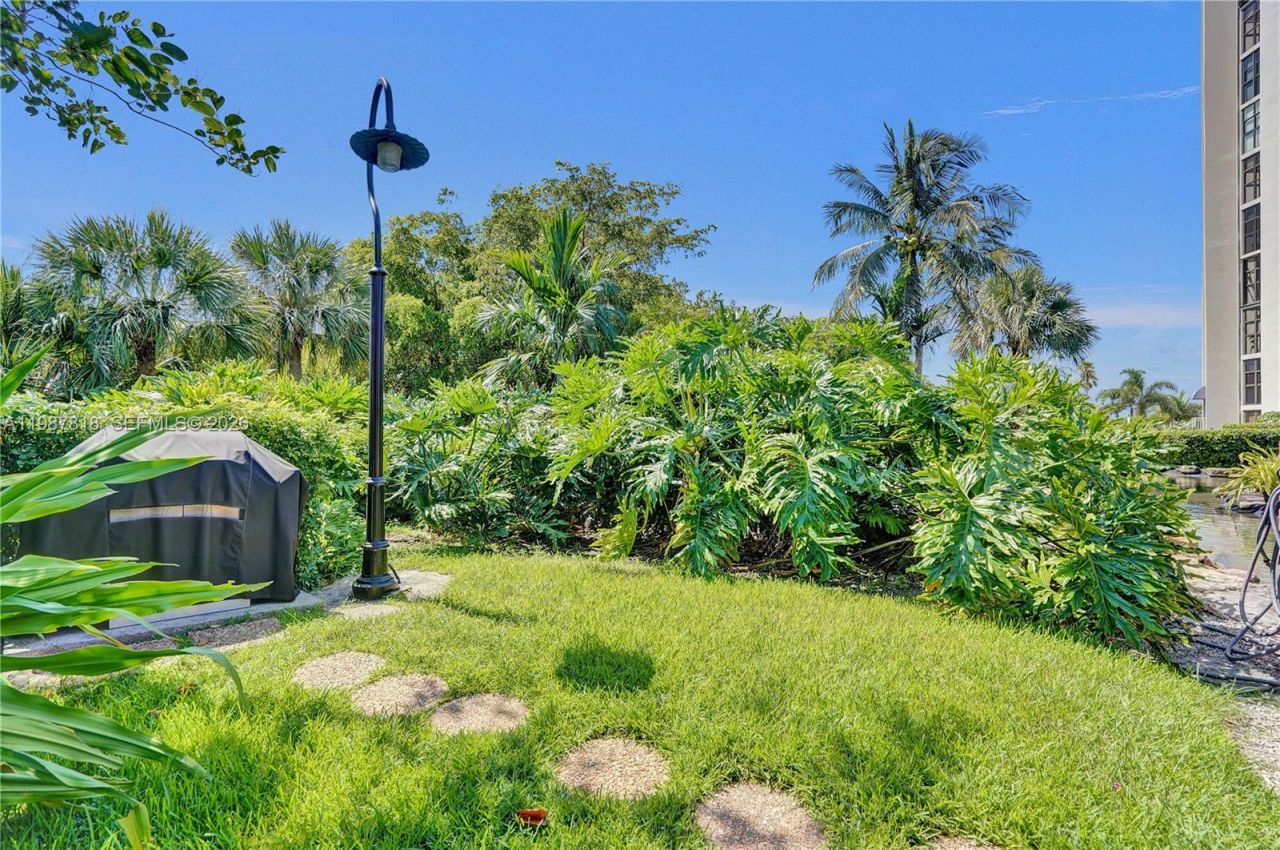 1000 Quayside Ter, Unit 1101, Miami, FL 33138 Photo
