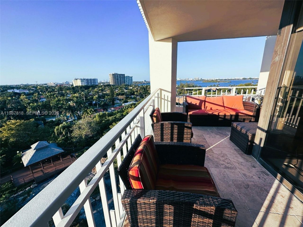 1000 Quayside Ter, Unit 1101, Miami, FL 33138 Photo