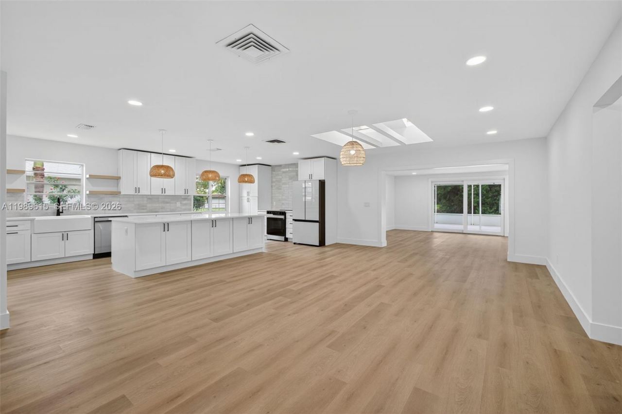 2221 SE Sidonia St , Port Saint Lucie, FL 34952 Photo