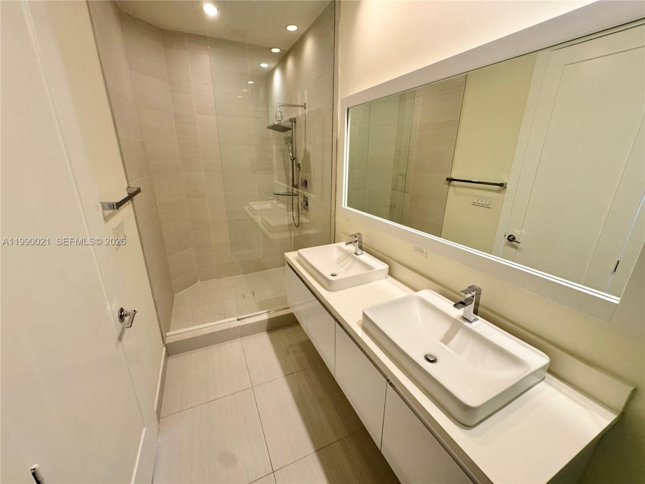 6415 NW 102nd Path , Unit 204, Miami, FL 33178 Photo