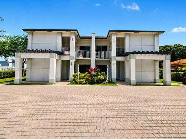 996 E 24th St, Unit 996, Hialeah, FL 33013