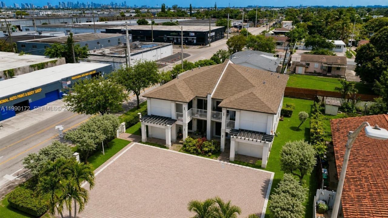 996 E 24th St, Unit 996, Hialeah, FL 33013 Photo