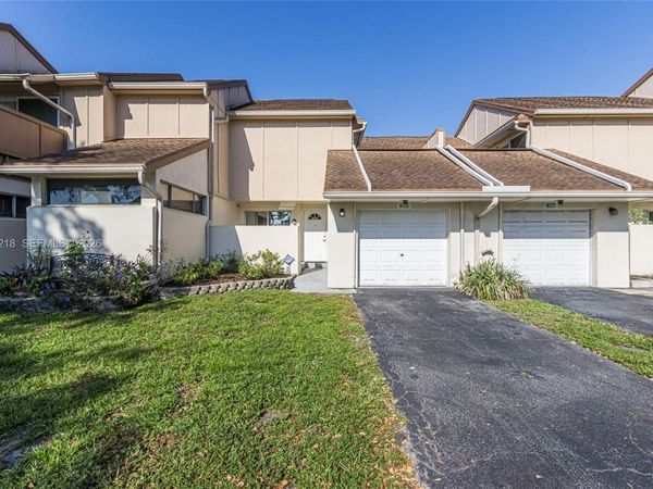 835 NW 80th Ter, Unit 11, Plantation, FL 33324