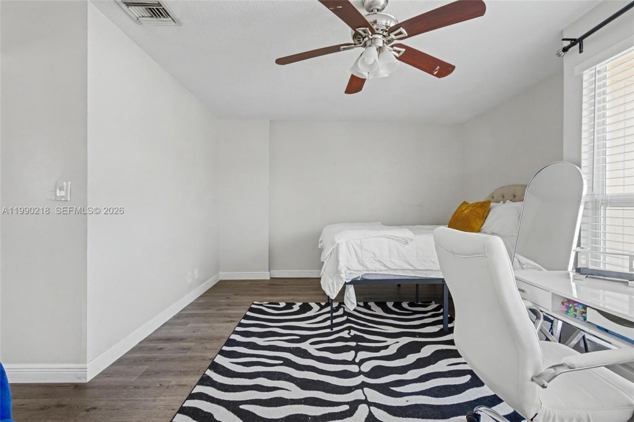 835 NW 80th Ter, Unit 11, Plantation, FL 33324 Photo