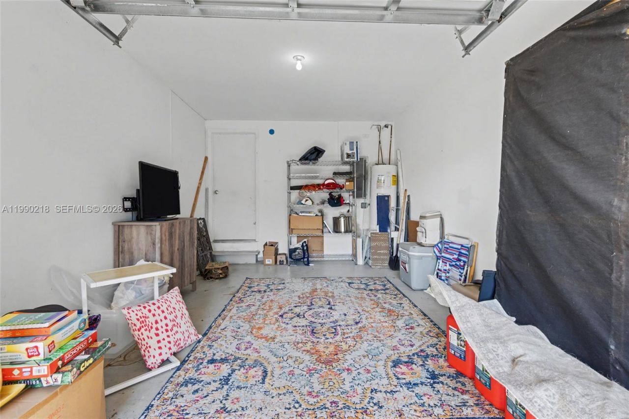 835 NW 80th Ter, Unit 11, Plantation, FL 33324 Photo