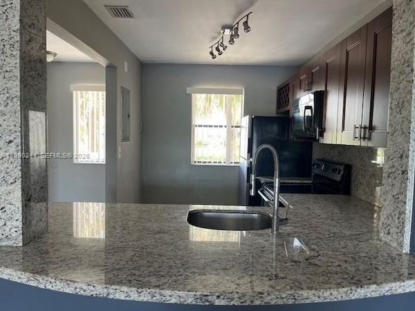 5200 NW 31st Ave, Unit 34, Fort Lauderdale, FL 33309