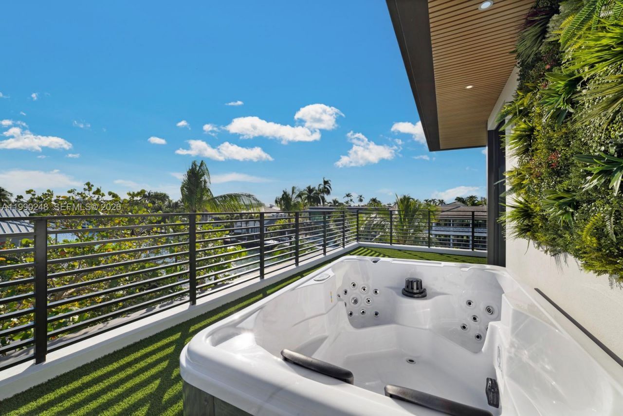 641 Flamingo Dr , Fort Lauderdale, FL 33301 Photo