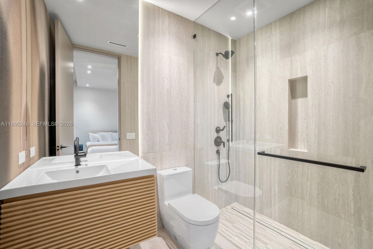 641 Flamingo Dr , Fort Lauderdale, FL 33301 Photo