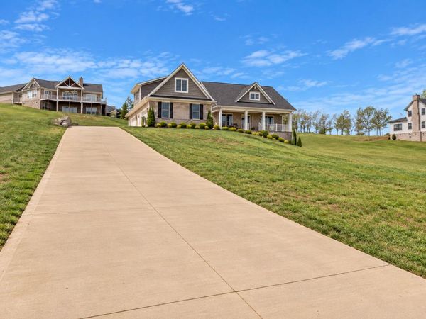 1149 Summerfield Drive, Maryville, TN 37801