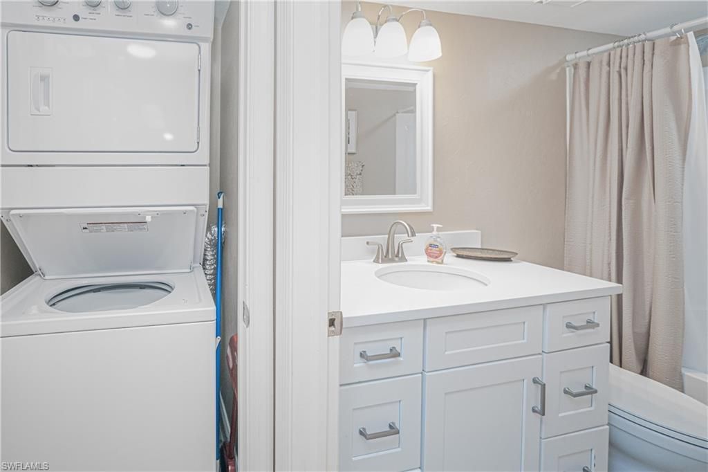 16007 Davis Rd, Unit 713, Fort Myers, FL 33908 Photo