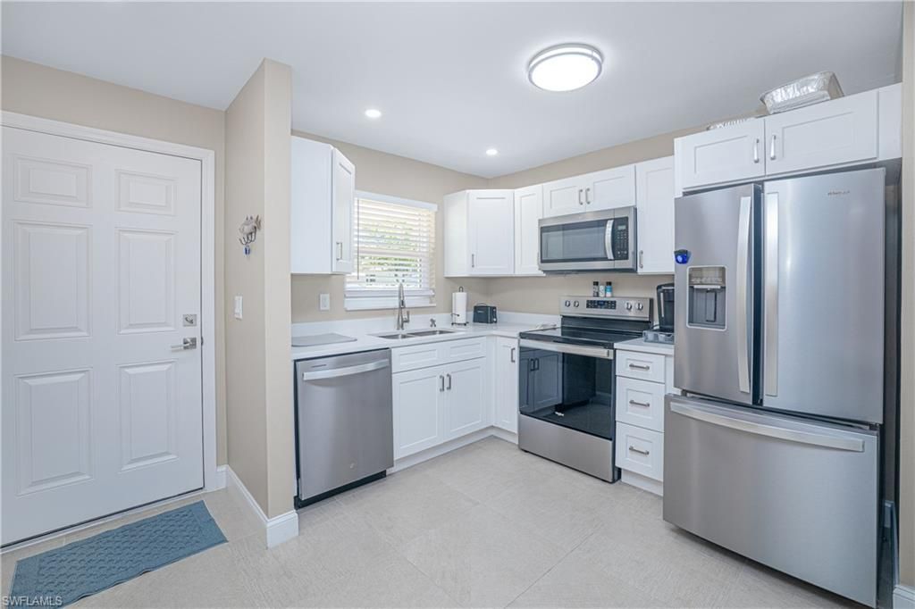 16007 Davis Rd, Unit 713, Fort Myers, FL 33908 Photo